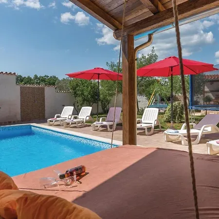Holiday home 3 Bedroom Beautiful In *