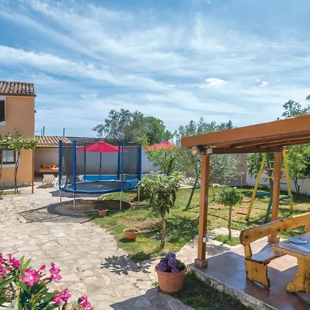3 Bedroom Beautiful In *